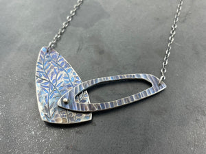 Silhouette necklace